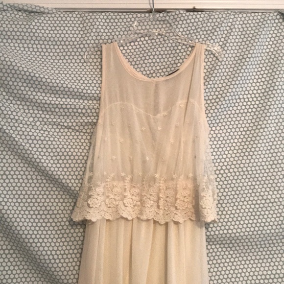 cream/beige maxi dress - Picture 3 of 4